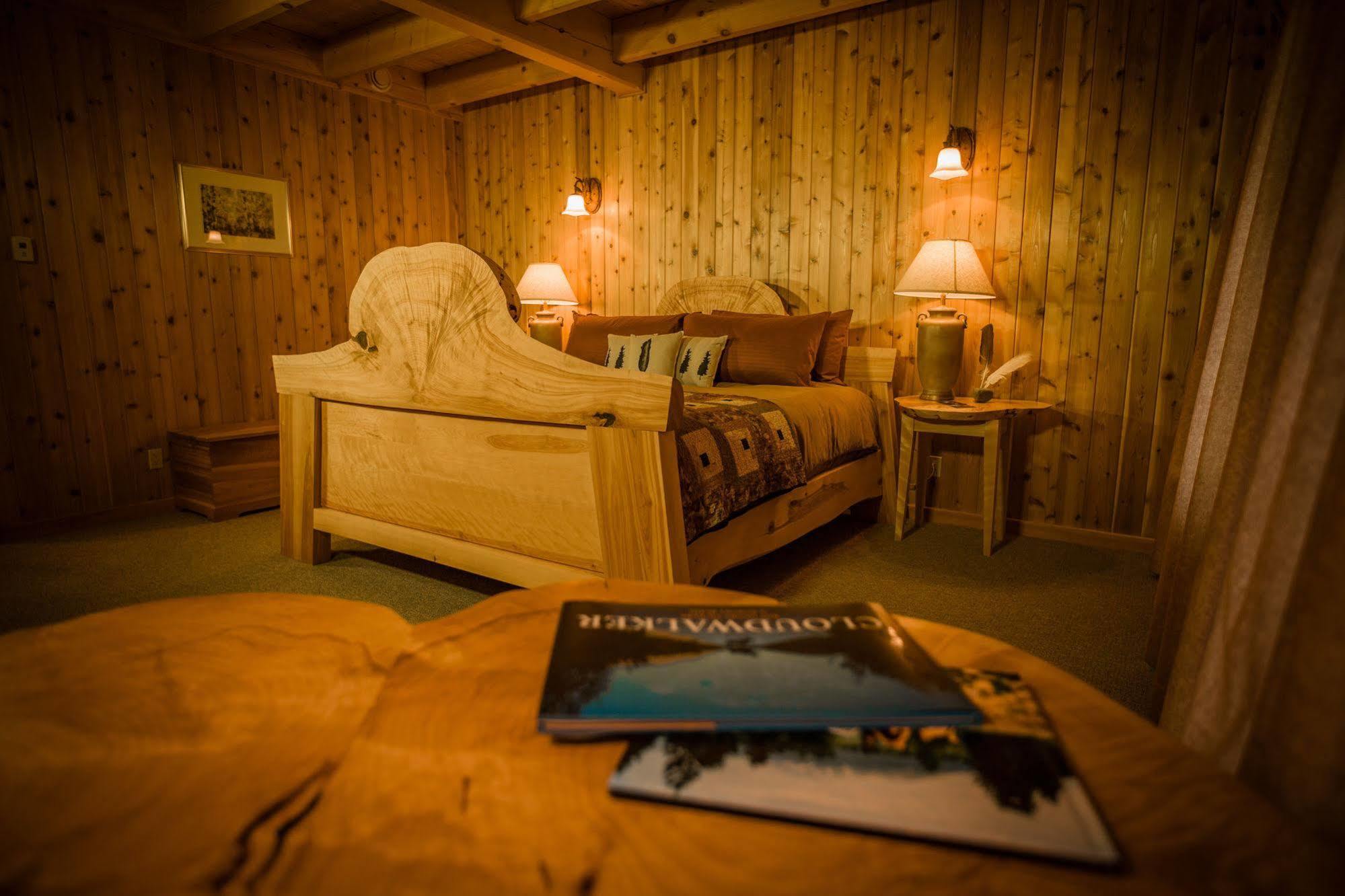 Bear Claw Lodge Kispiox Esterno foto