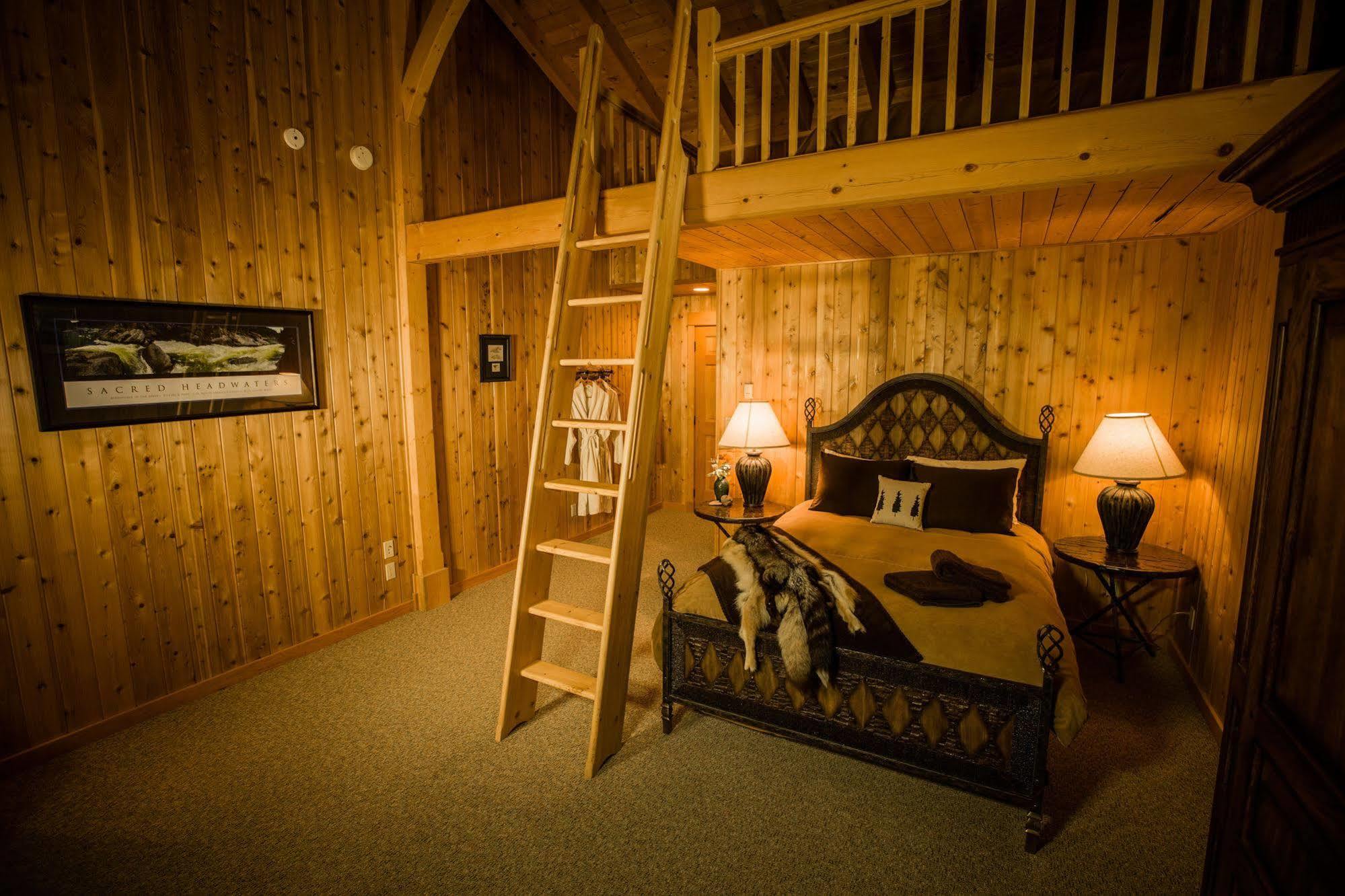 Bear Claw Lodge Kispiox Esterno foto